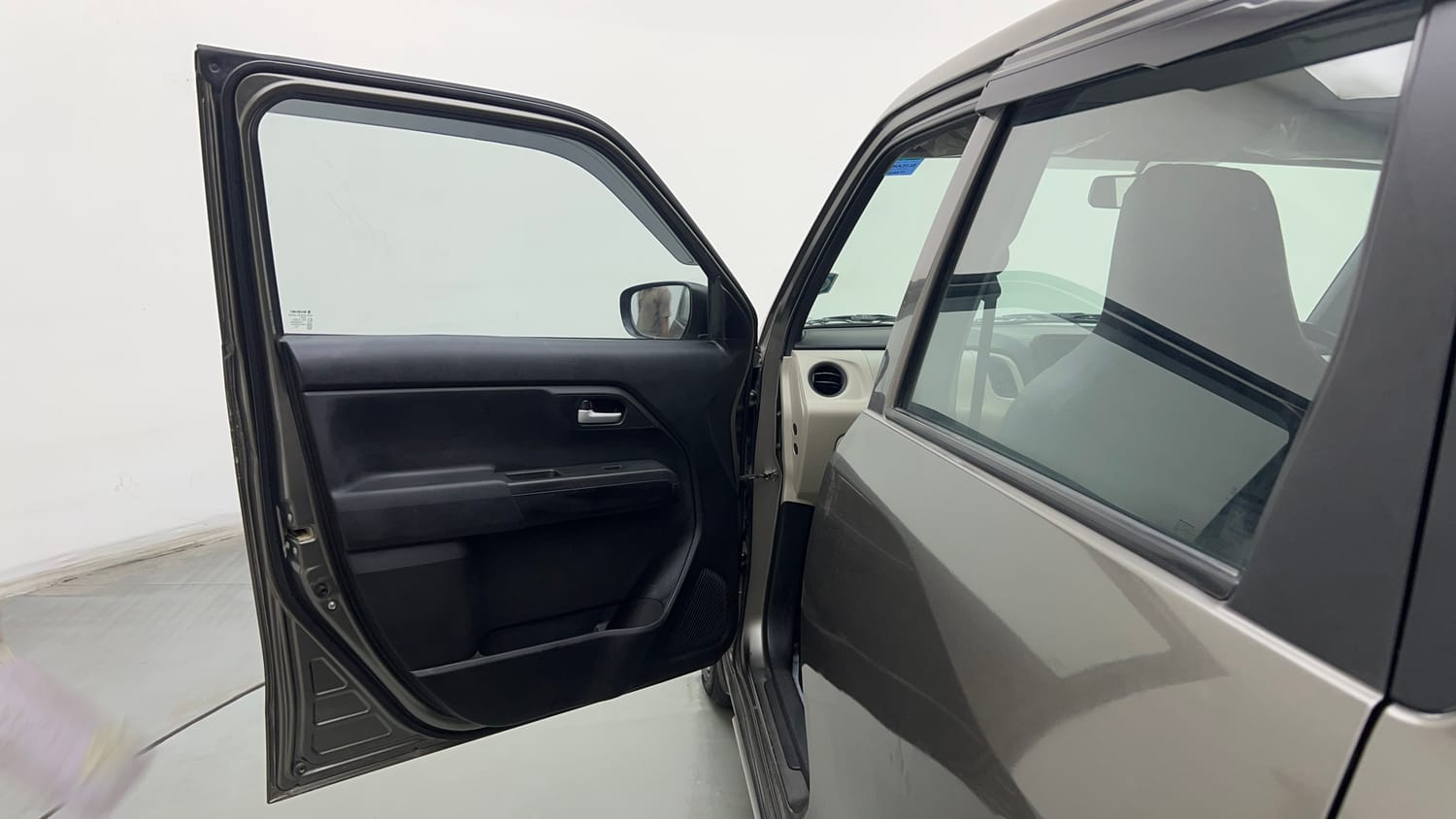 Used 2024 Maruti Suzuki Wagon R VXI 1.0 Petrol Manual interior LEFT FRONT DOOR OPEN VIEW
