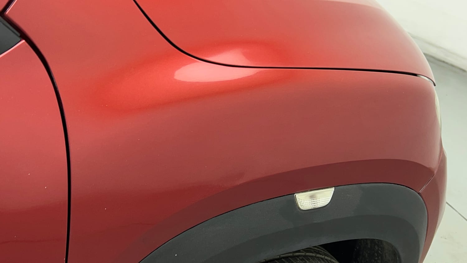 Used 2016 Renault Kwid RXT Petrol Manual dents MINOR SCRATCH