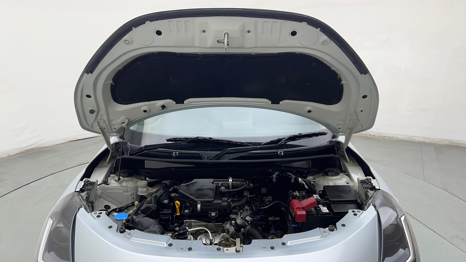 Used 2024 Maruti Suzuki Swift LXi Petrol Manual engine ENGINE & BONNET OPEN FRONT VIEW