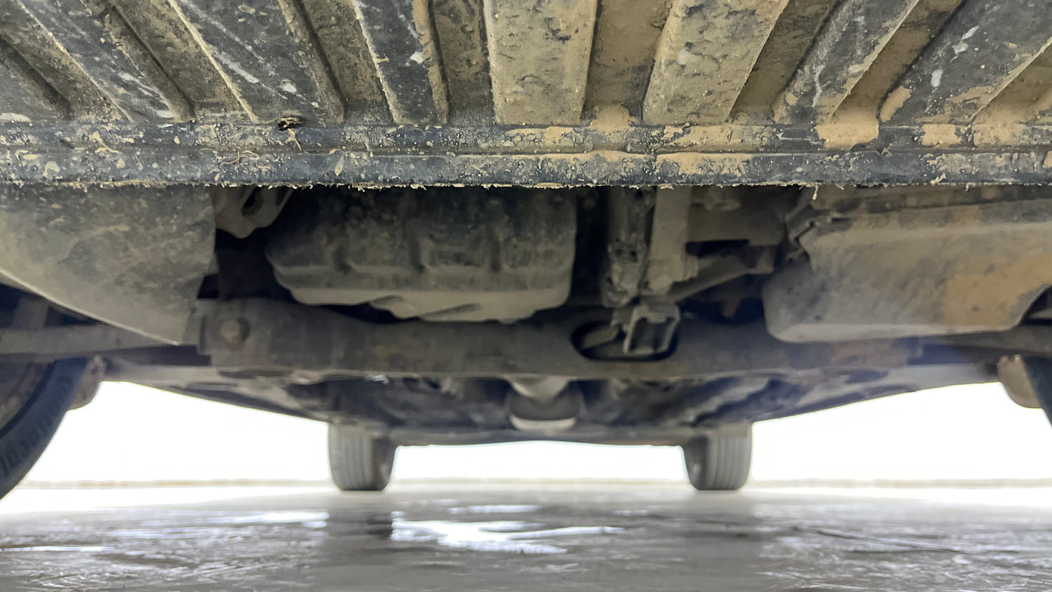 Used 2023 Volkswagen Virtus Topline 1.0 TSI AT Petrol Automatic extra FRONT LEFT UNDERBODY VIEW
