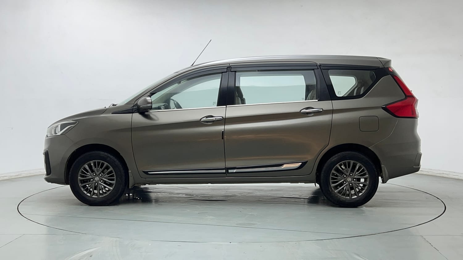 Used 2019 Maruti Suzuki New Ertiga ZXi Plus Petrol Manual exterior LEFT SIDE VIEW