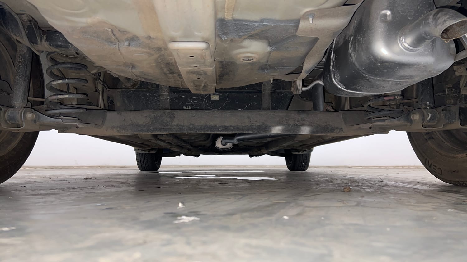 Used 2019 Hyundai Grand i10 Sportz 1.2 Kappa VTVT Petrol Manual extra REAR UNDERBODY VIEW (TAKEN FROM REAR)