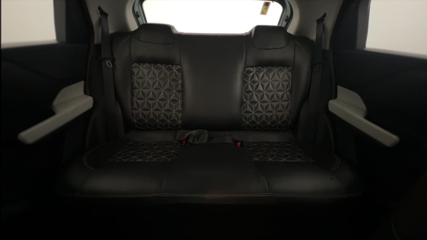 Used 2022 Tata Punch Accomplished MT Petrol Manual interior REAR SEAT CONDITION VIEW