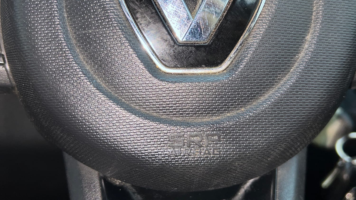 Used 2021 Renault Kwid RXL 1.0 MT Petrol Manual top_features Airbags
