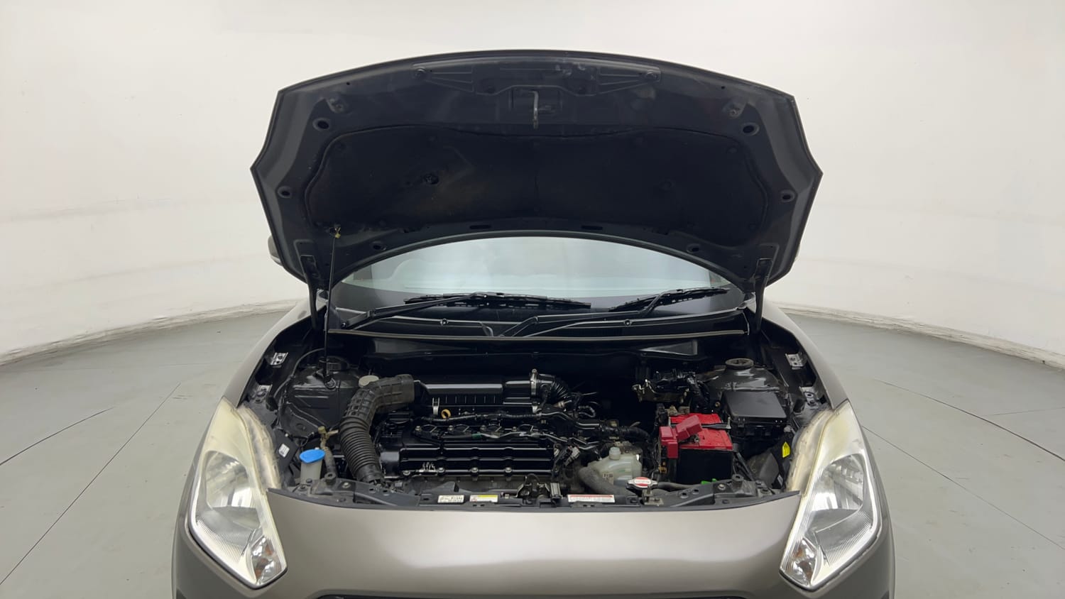 Used 2018 Maruti Suzuki Swift ZXi AMT Petrol Automatic engine ENGINE & BONNET OPEN FRONT VIEW