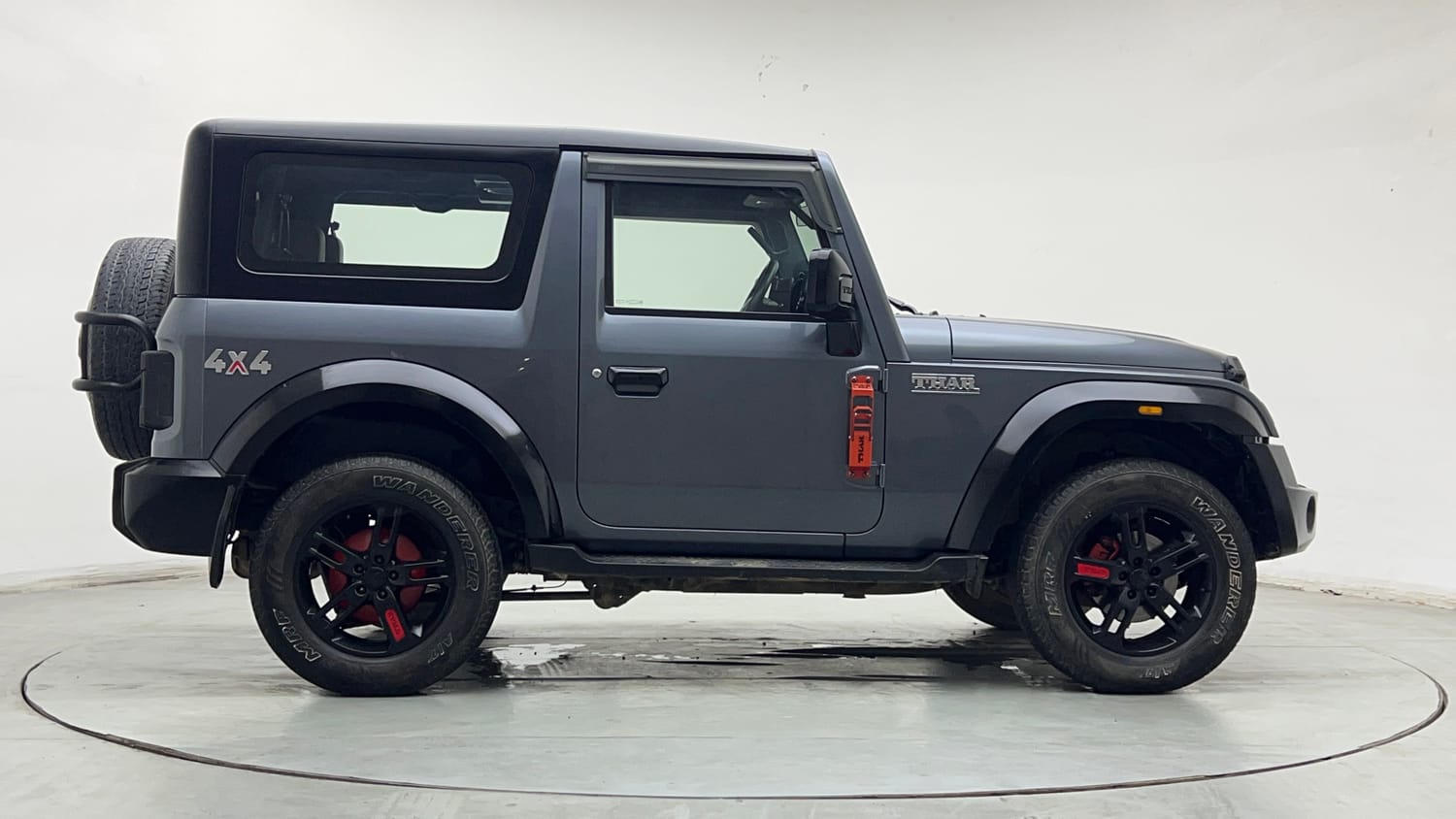 Used 2021 mahindra Thar LX Hard Top Petrol AT 4WD Petrol Automatic exterior RIGHT SIDE VIEW