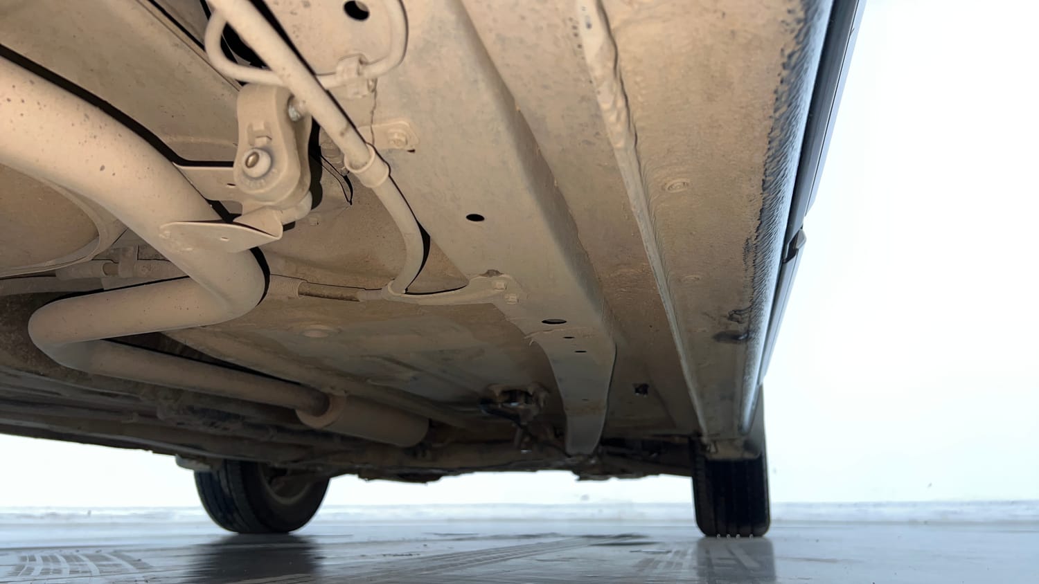 Used 2019 Maruti Suzuki New Ertiga ZXi Plus Petrol Manual extra REAR RIGHT UNDERBODY VIEW
