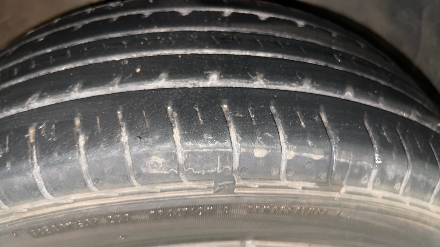 Used 2023 Hyundai Venue SX 1.2 Petrol Petrol Manual tyres RIGHT FRONT TYRE TREAD VIEW