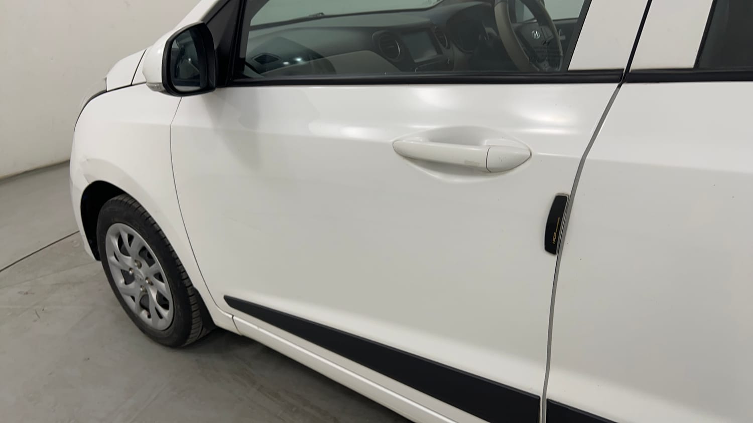 Used 2019 Hyundai Grand i10 Sportz 1.2 Kappa VTVT Petrol Manual dents MINOR SCRATCH