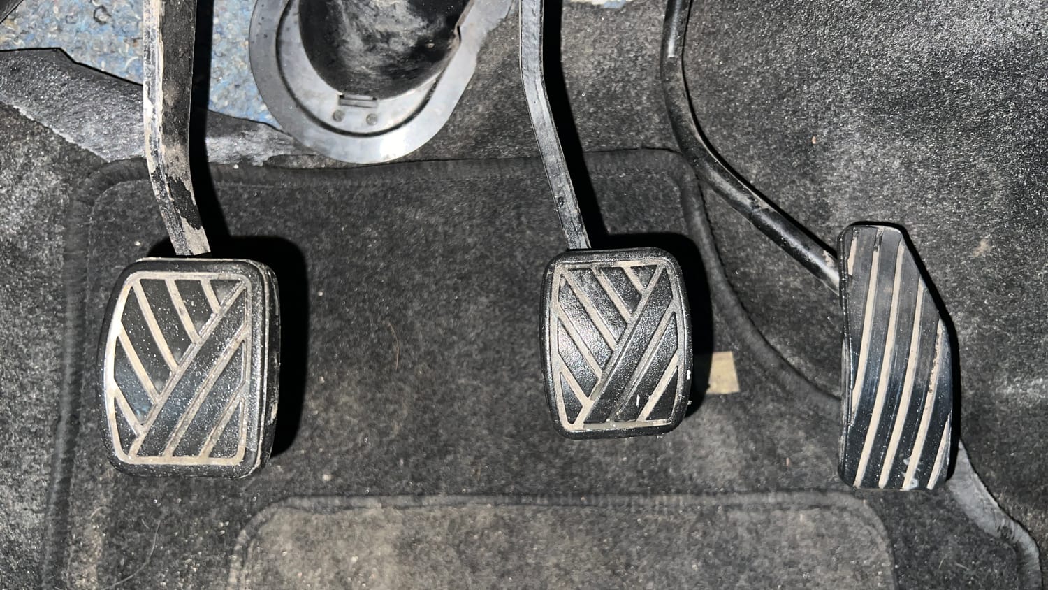 Used 2015 Maruti Suzuki Wagon R LXI Petrol Manual interior PEDALS VIEW
