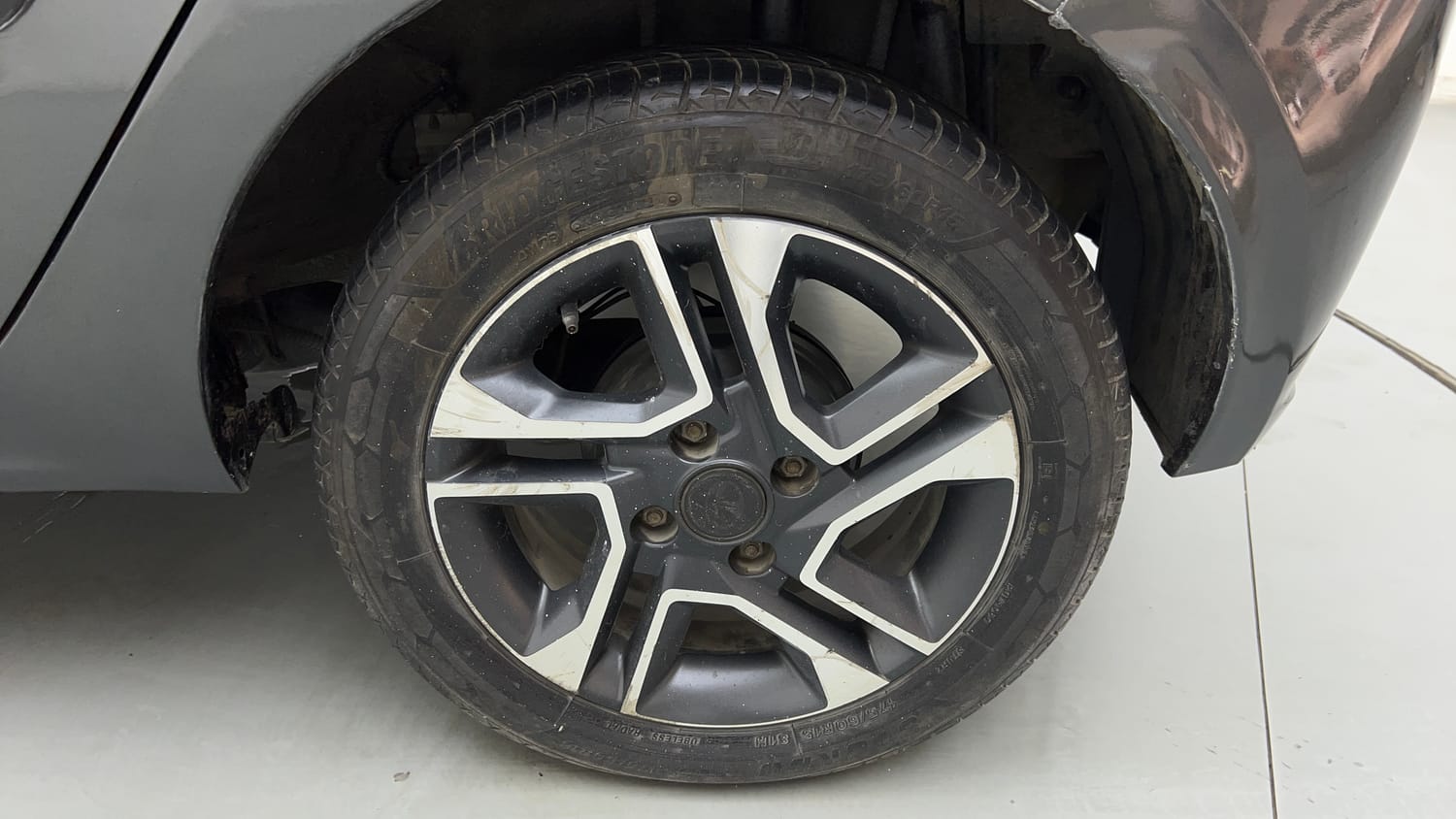 Used 2021 Tata Tiago XZ Plus Petrol Manual tyres LEFT REAR TYRE RIM VIEW