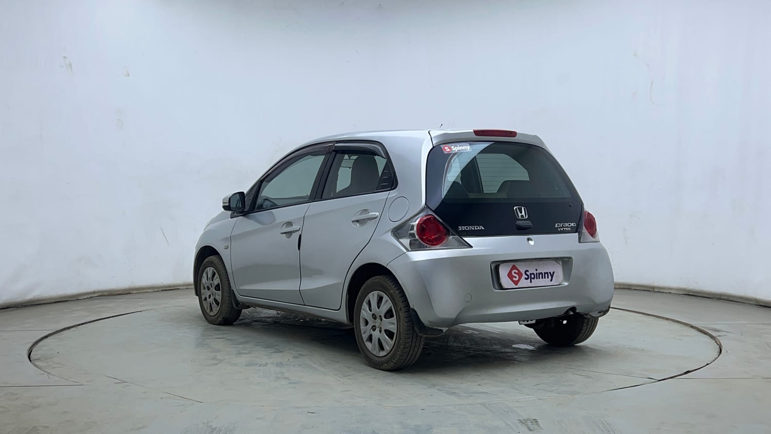 Used 2015 Honda Brio S MT Petrol Manual exterior LEFT REAR CORNER VIEW