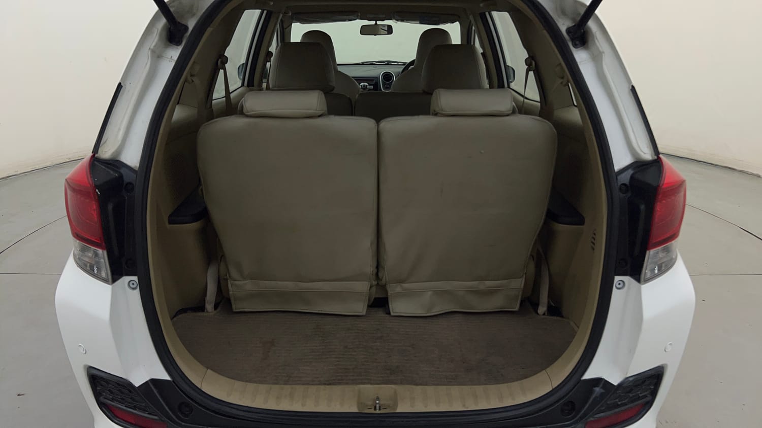 Used 2015 Honda Mobilio S Petrol Petrol Manual interior DICKY INSIDE VIEW