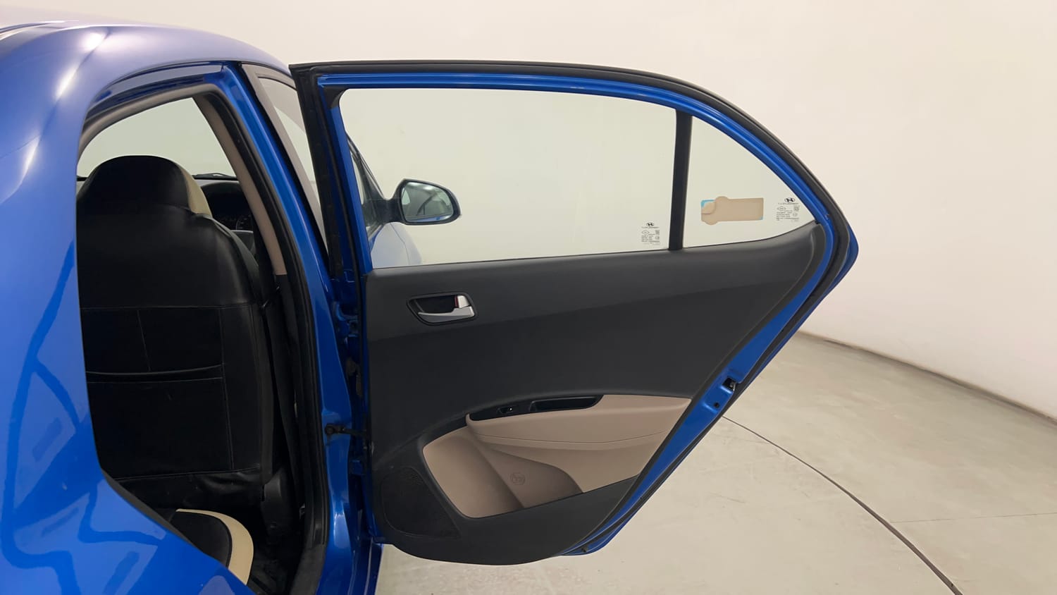 Used 2019 Hyundai Xcent SX (O)CRDi Diesel Manual interior RIGHT REAR DOOR OPEN VIEW