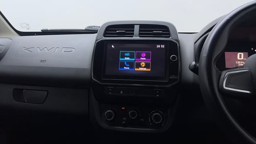 Used 2020 Renault Kwid RXT 1.0 Opt Petrol Manual top_features Integrated (in-dash) music system