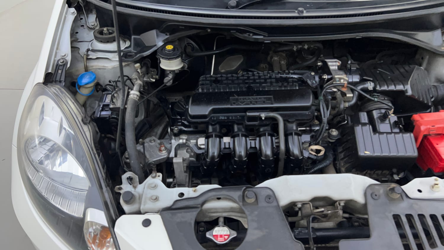 Used 2013 Honda Amaze 1.2 S AT i-VTEC Petrol Automatic engine ENGINE RIGHT SIDE VIEW