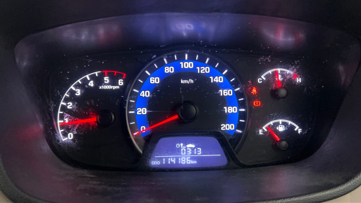 Used 2019 Hyundai Xcent SX (O)CRDi Diesel Manual interior CLUSTERMETER VIEW