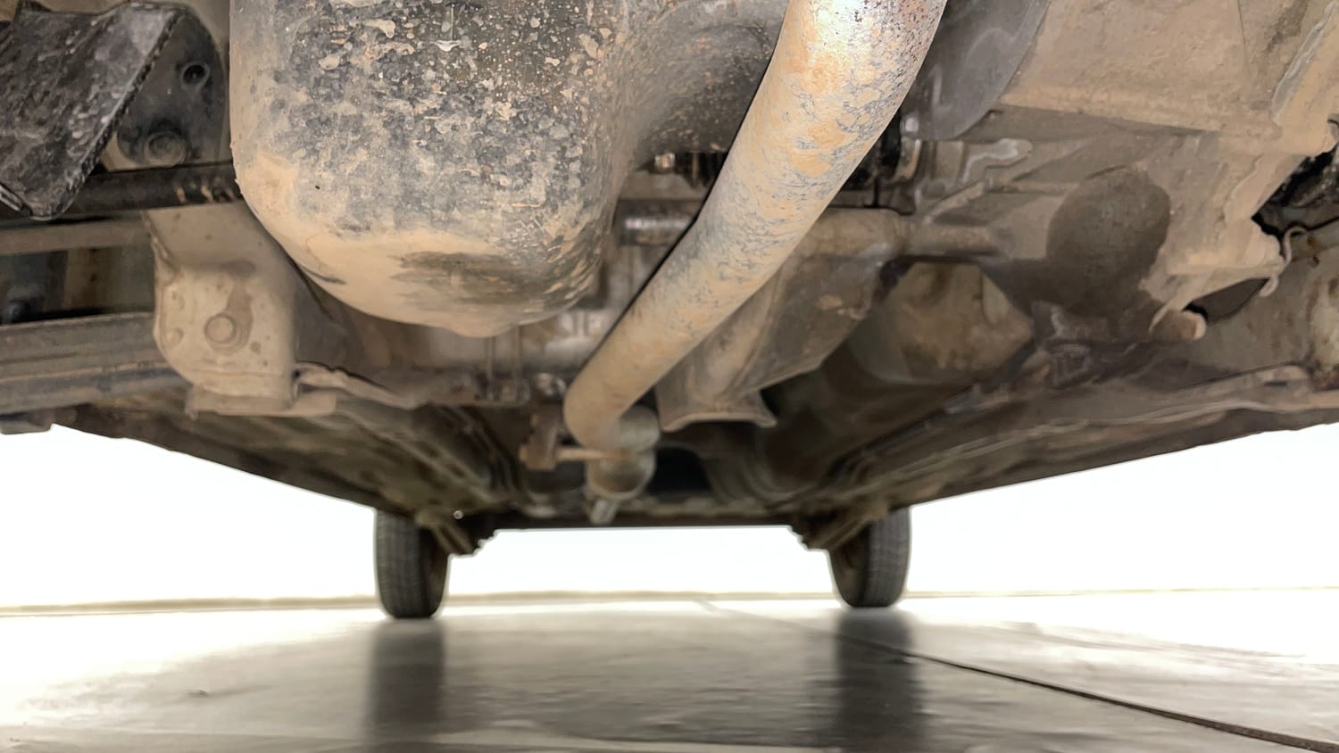 Used 2017 Maruti Suzuki Alto 800 LXi Petrol Manual extra FRONT LEFT UNDERBODY VIEW