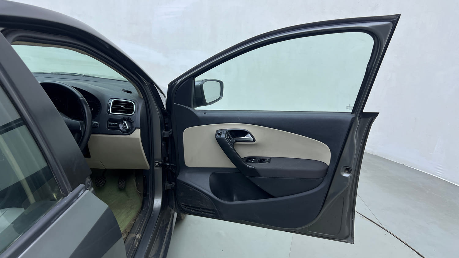 Used 2013 Volkswagen Polo Highline1.2L (P) Petrol Manual interior RIGHT FRONT DOOR OPEN VIEW