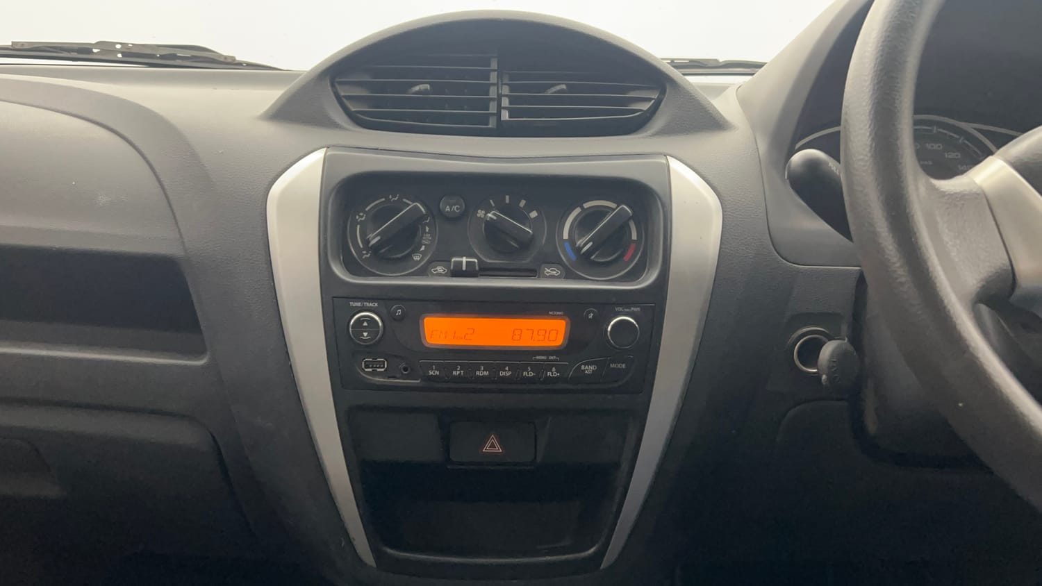 Used 2019 Maruti Suzuki Alto 800 VXi (O) Petrol Manual interior MUSIC SYSTEM & AC CONTROL VIEW