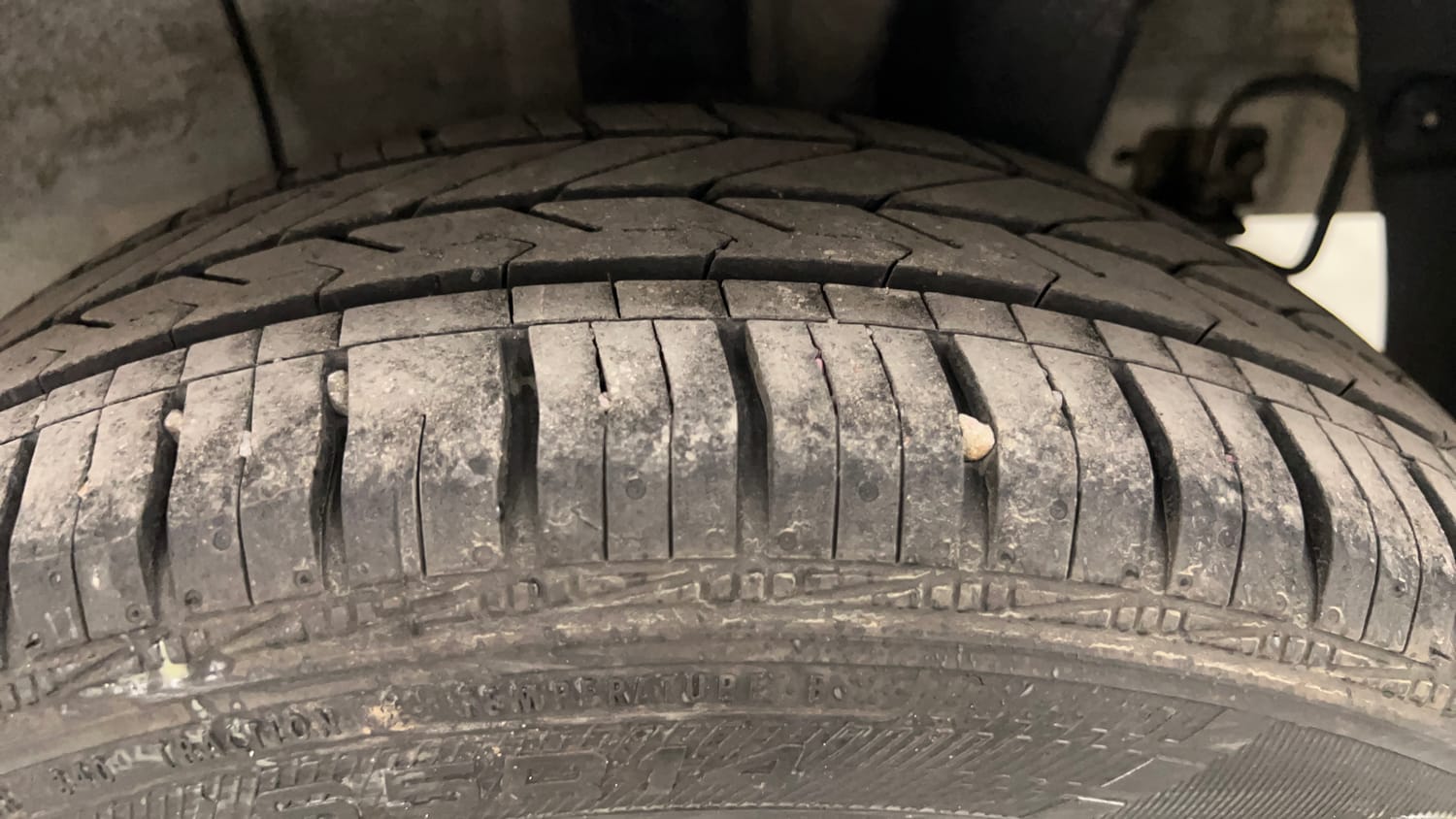 Used 2019 Hyundai Grand i10 Sportz 1.2 Kappa VTVT Petrol Manual tyres LEFT REAR TYRE TREAD VIEW