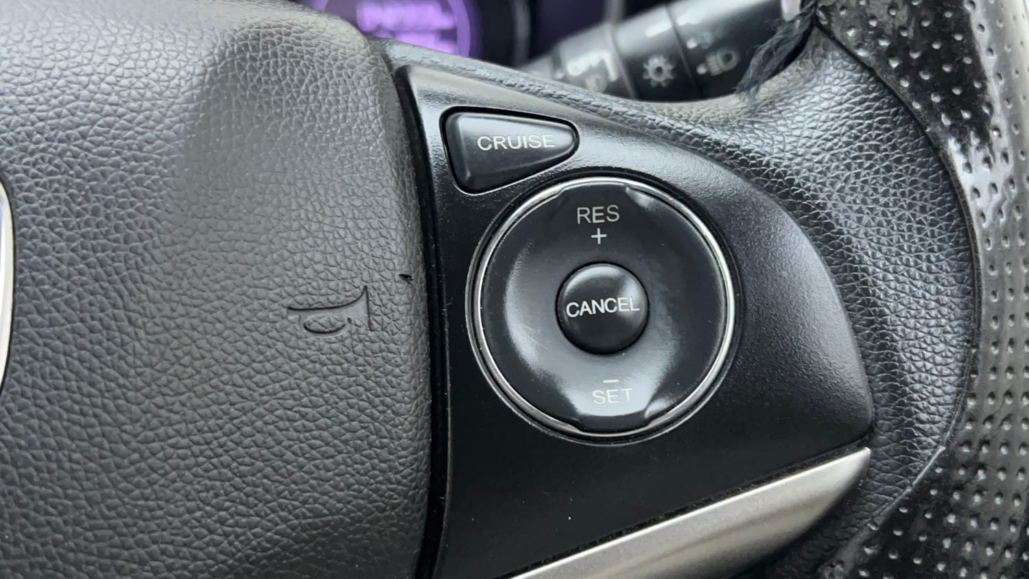 Used 2019 Honda City V Petrol Petrol Manual top_features Cruise control