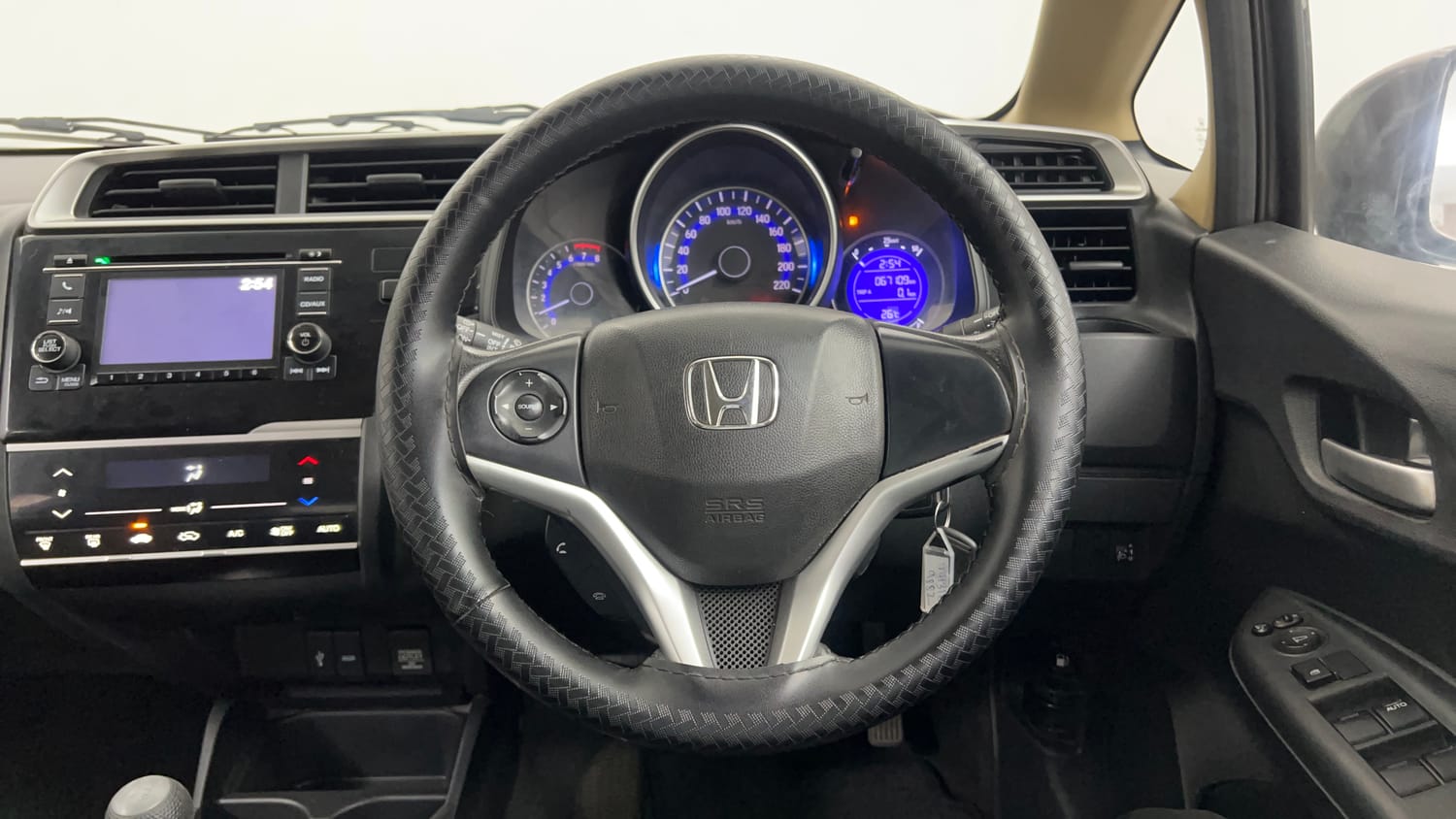 Used 2017 Honda Jazz V Petrol Petrol Manual interior STEERING VIEW