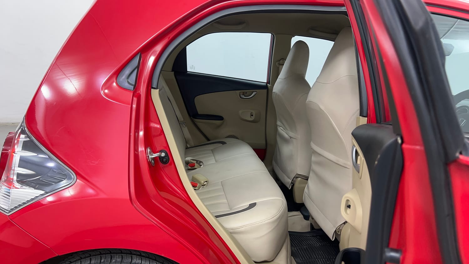Used 2015 Honda Brio VX AT Petrol Automatic interior RIGHT SIDE REAR DOOR CABIN VIEW