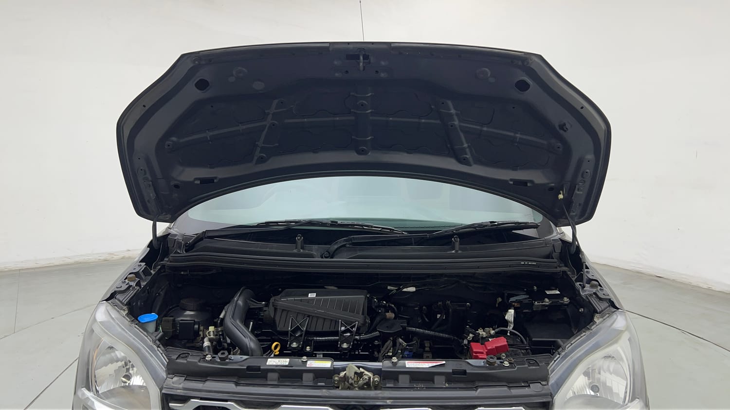 Used 2024 Maruti Suzuki Wagon R VXI 1.0 Petrol Manual engine ENGINE & BONNET OPEN FRONT VIEW