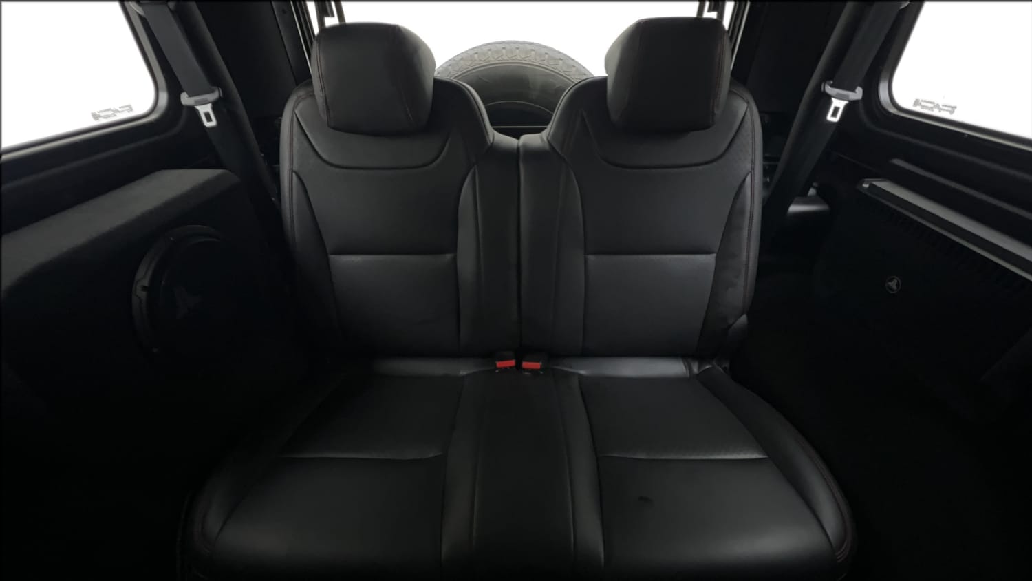 Used 2021 mahindra Thar LX Hard Top Petrol AT 4WD Petrol Automatic interior REAR SEAT CONDITION VIEW