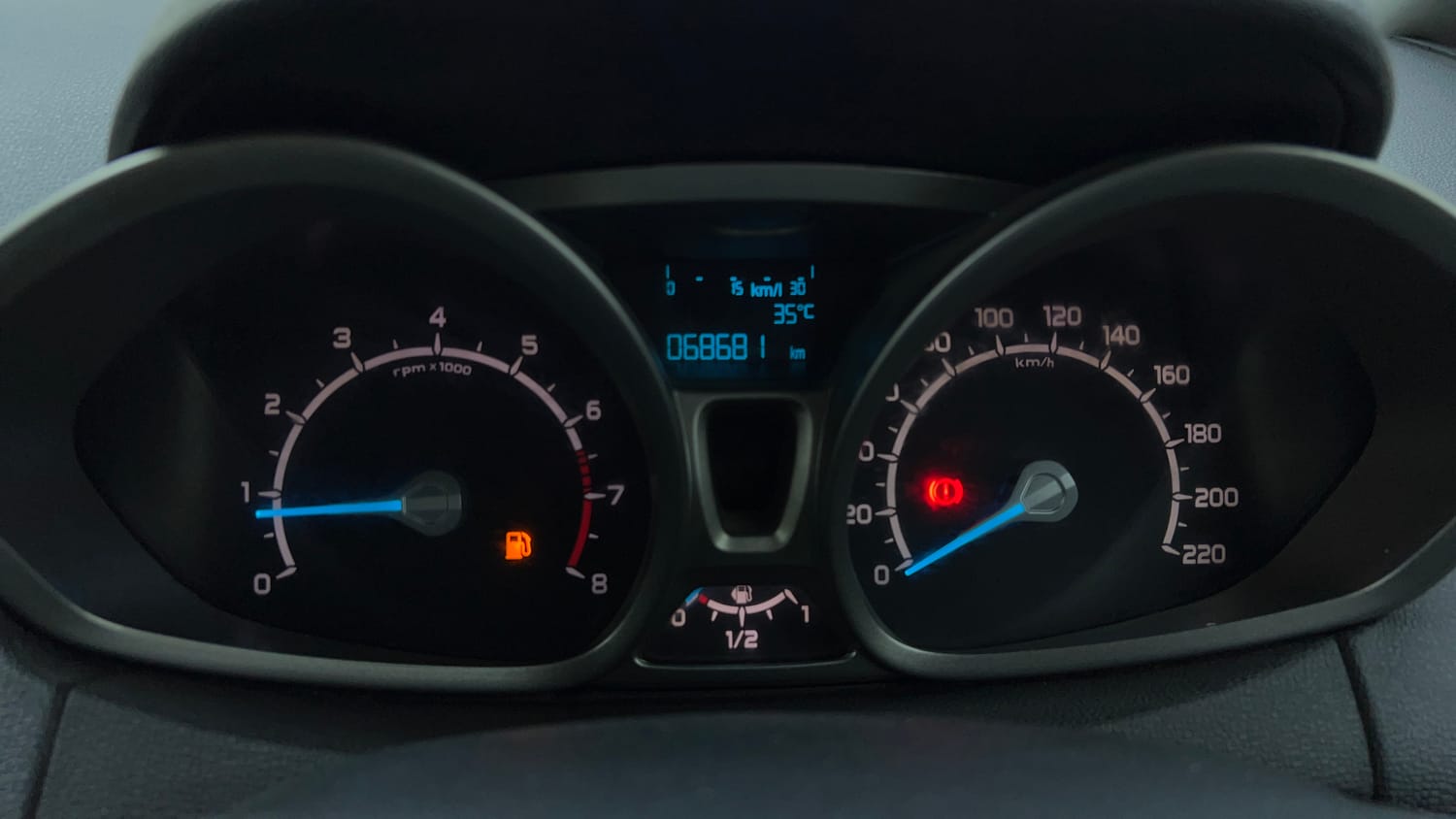 Used 2014 Ford EcoSport Titanium 1.5 Ti-VCT Petrol Manual interior CLUSTERMETER VIEW