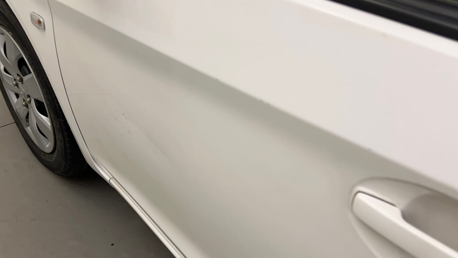 Used 2015 Honda Mobilio S Petrol Petrol Manual dents MINOR SCRATCH