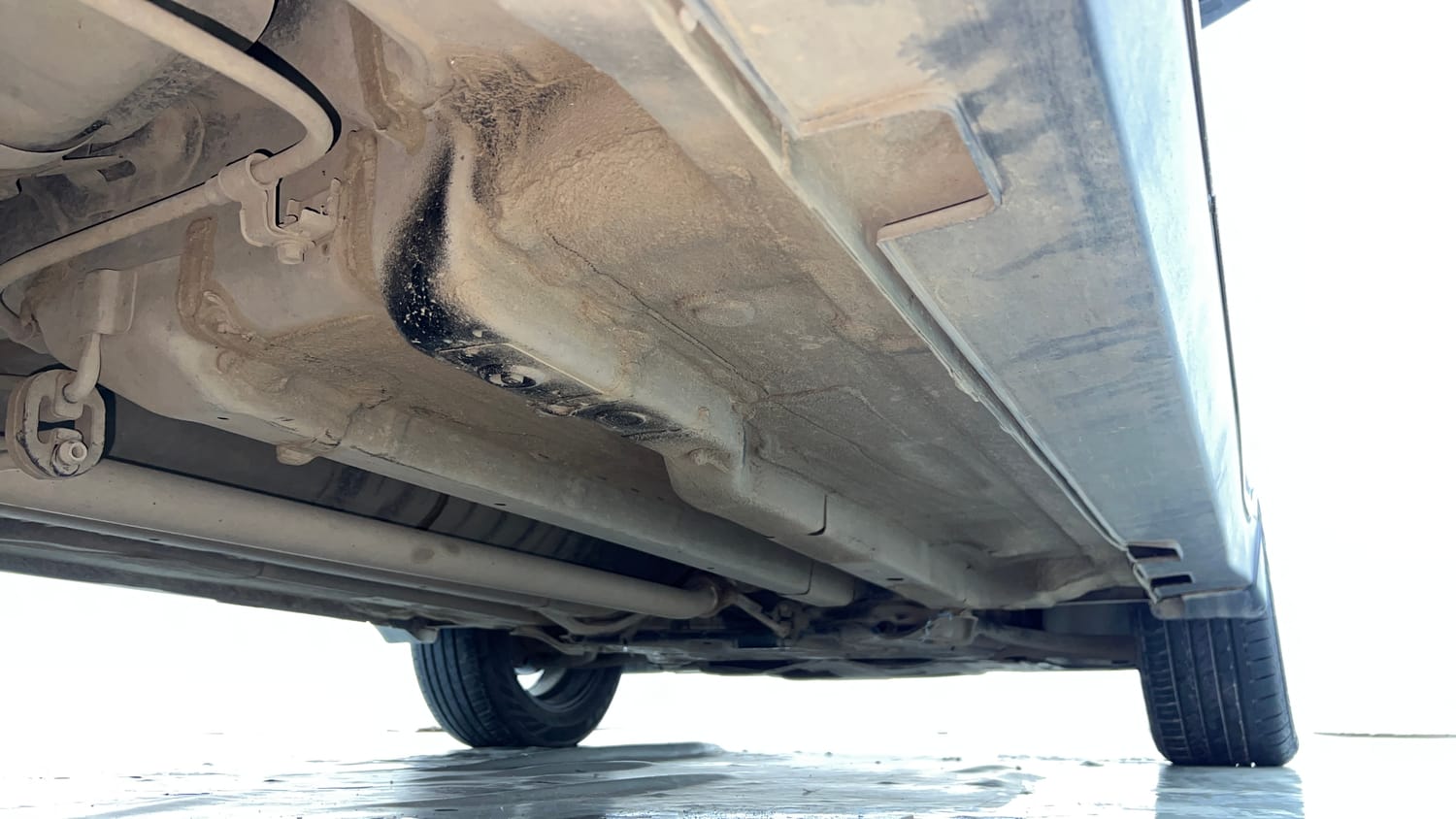 Used 2018 Hyundai Creta SX 1.6 AT CRDi Diesel Automatic extra REAR RIGHT UNDERBODY VIEW