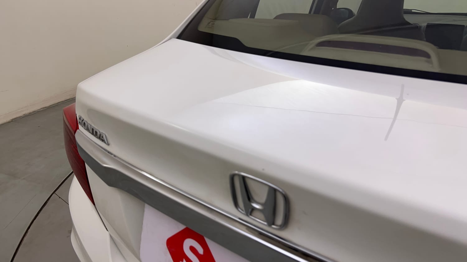 Used 2013 Honda Amaze 1.2 S AT i-VTEC Petrol Automatic dents MINOR SCRATCH