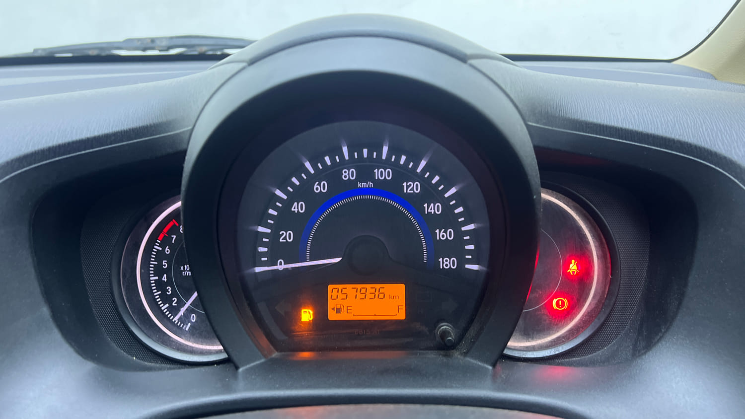 Used 2015 Honda Brio S MT Petrol Manual interior CLUSTERMETER VIEW