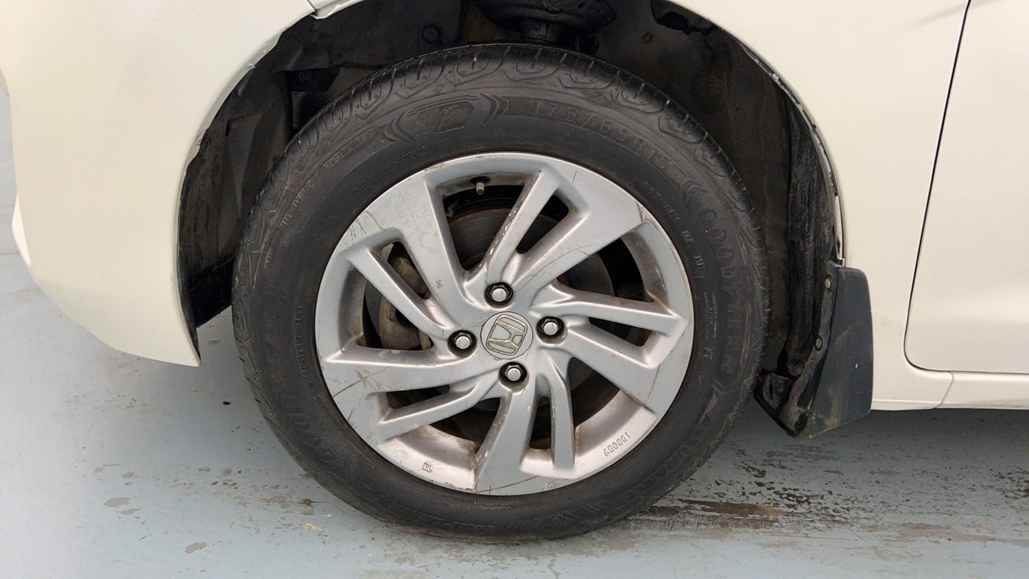 Used 2018 Honda Jazz V Petrol Petrol Manual tyres LEFT FRONT TYRE RIM VIEW