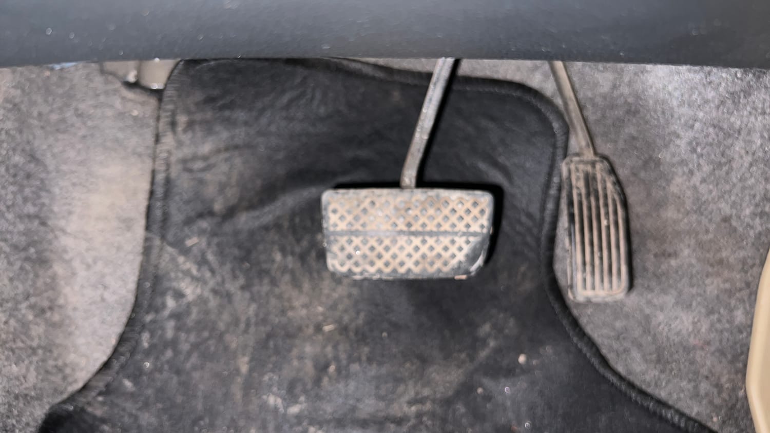 Used 2013 Honda Amaze 1.2 S AT i-VTEC Petrol Automatic interior PEDALS VIEW