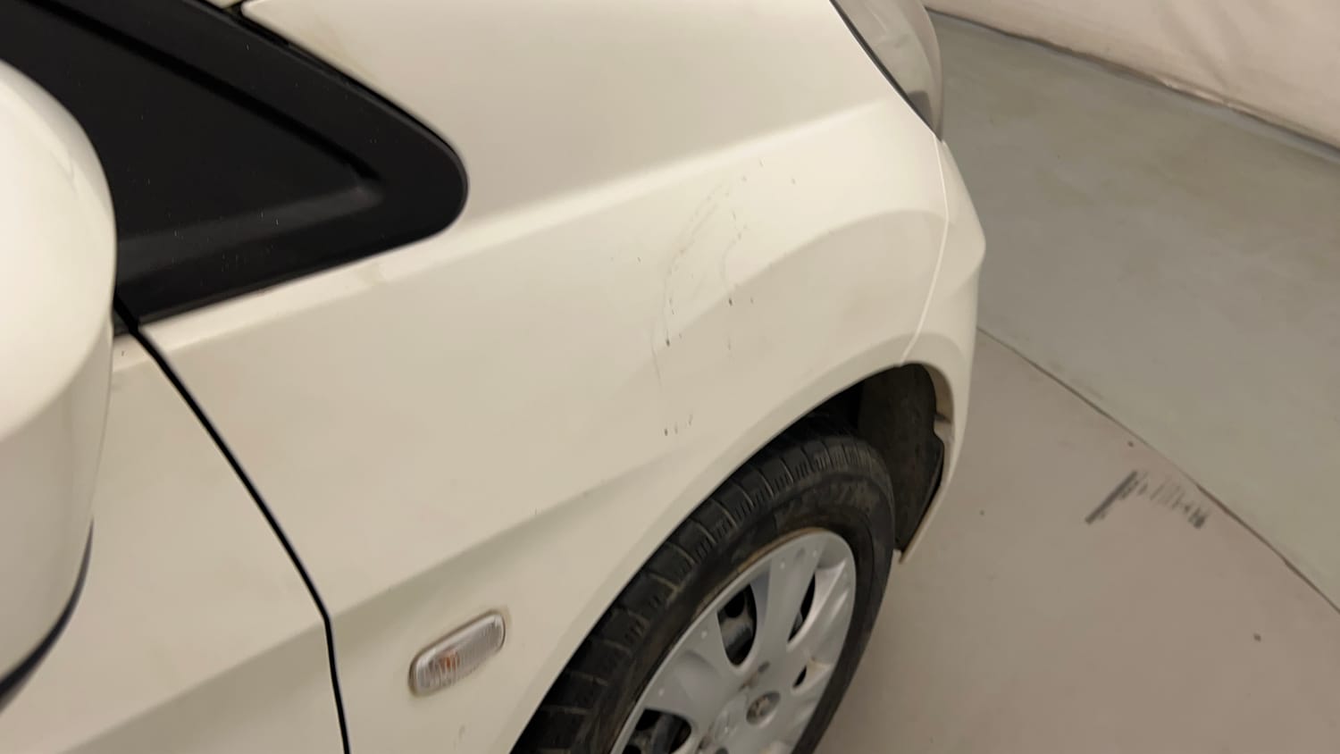 Used 2013 Honda Amaze 1.2 S AT i-VTEC Petrol Automatic dents MINOR SCRATCH