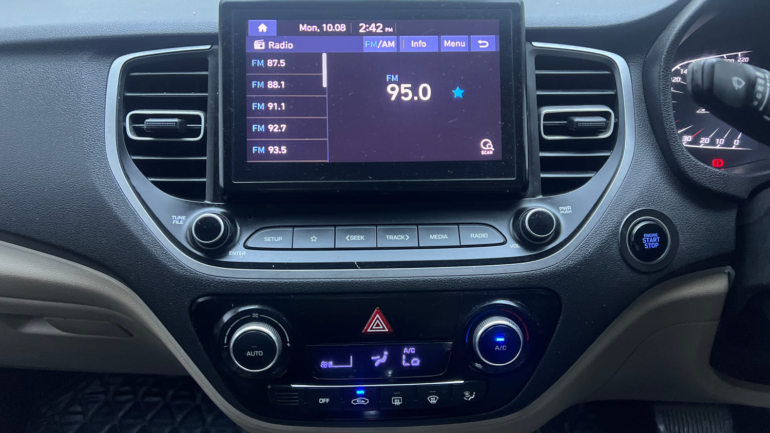 Used 2021 Hyundai Verna SX 1.5 VTVT IVT Petrol Automatic interior MUSIC SYSTEM & AC CONTROL VIEW