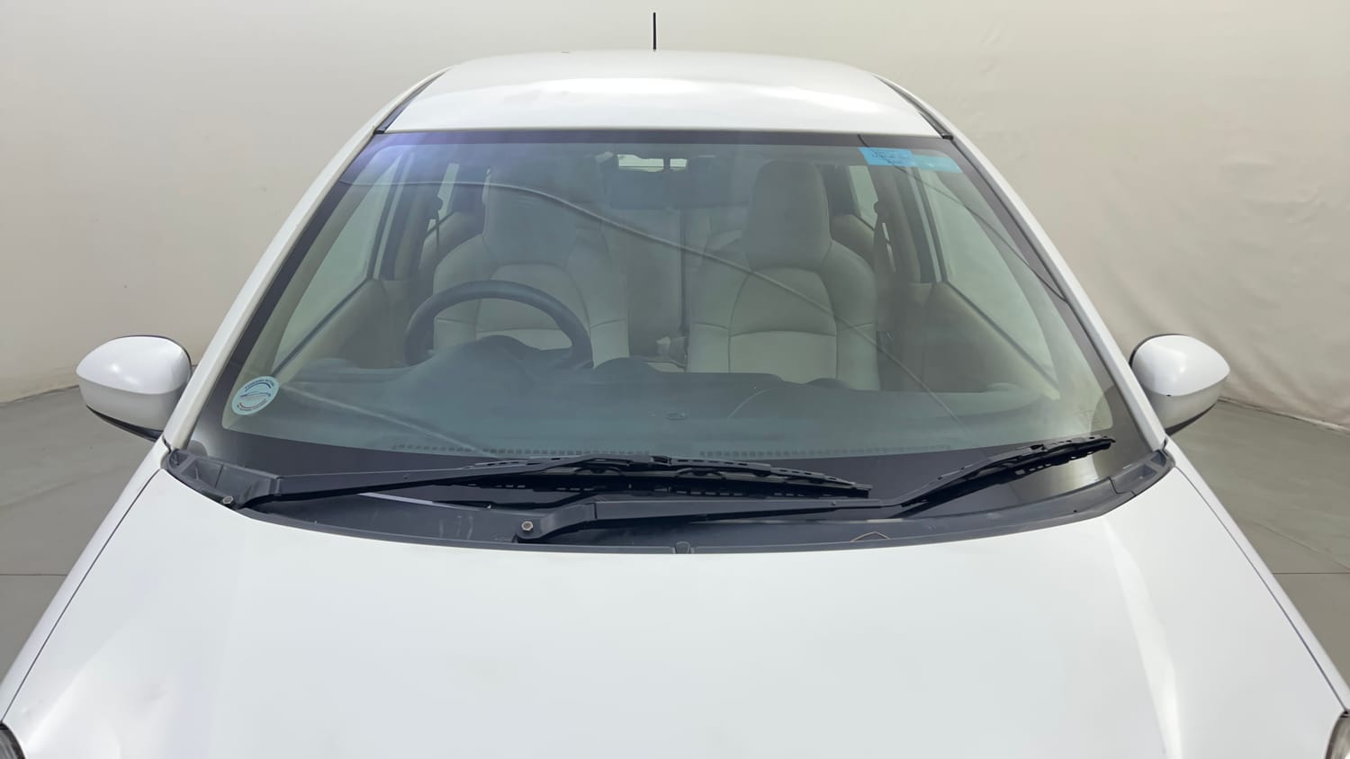 Used 2015 Honda Mobilio S Petrol Petrol Manual exterior FRONT WINDSHIELD VIEW