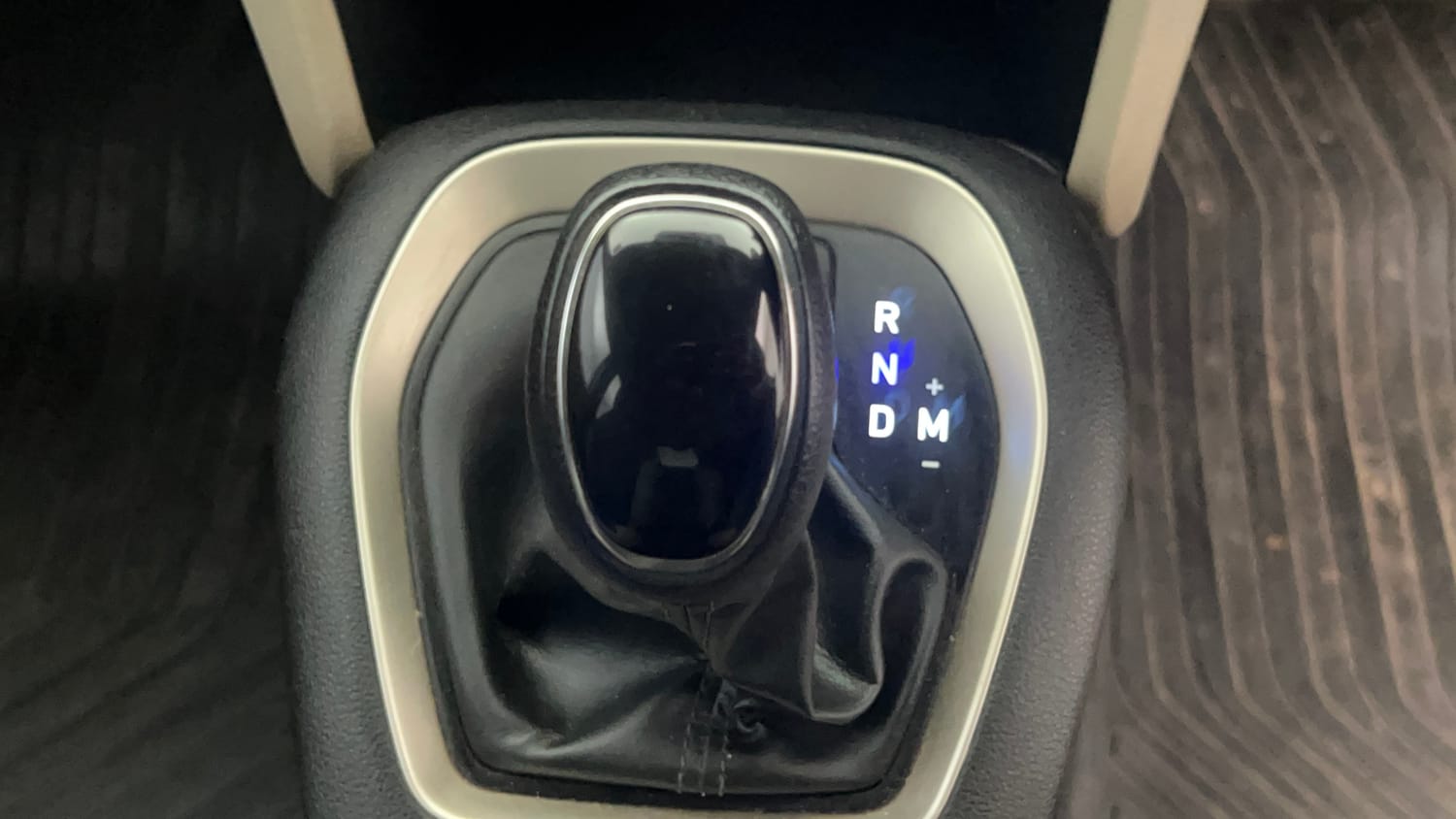 Used 2019 Hyundai Santro Sportz AMT Petrol Automatic interior GEAR  KNOB VIEW