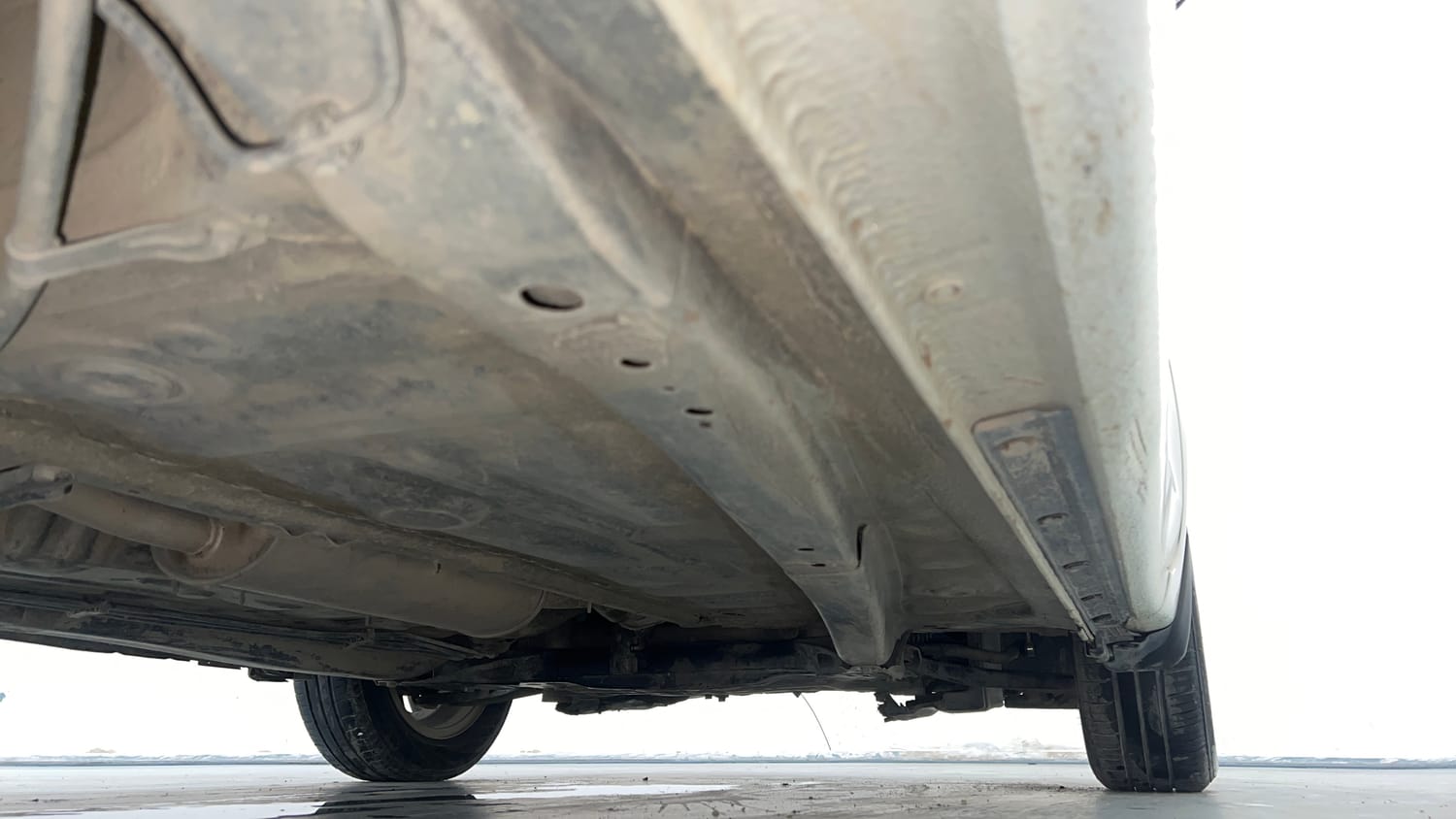 Used 2018 Maruti Suzuki Dzire ZDi Plus AMT Diesel Automatic extra REAR RIGHT UNDERBODY VIEW