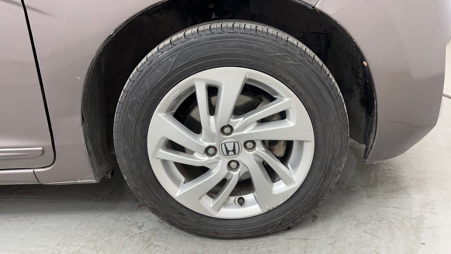 Used 2017 Honda Jazz V Petrol Petrol Manual tyres RIGHT FRONT TYRE RIM VIEW