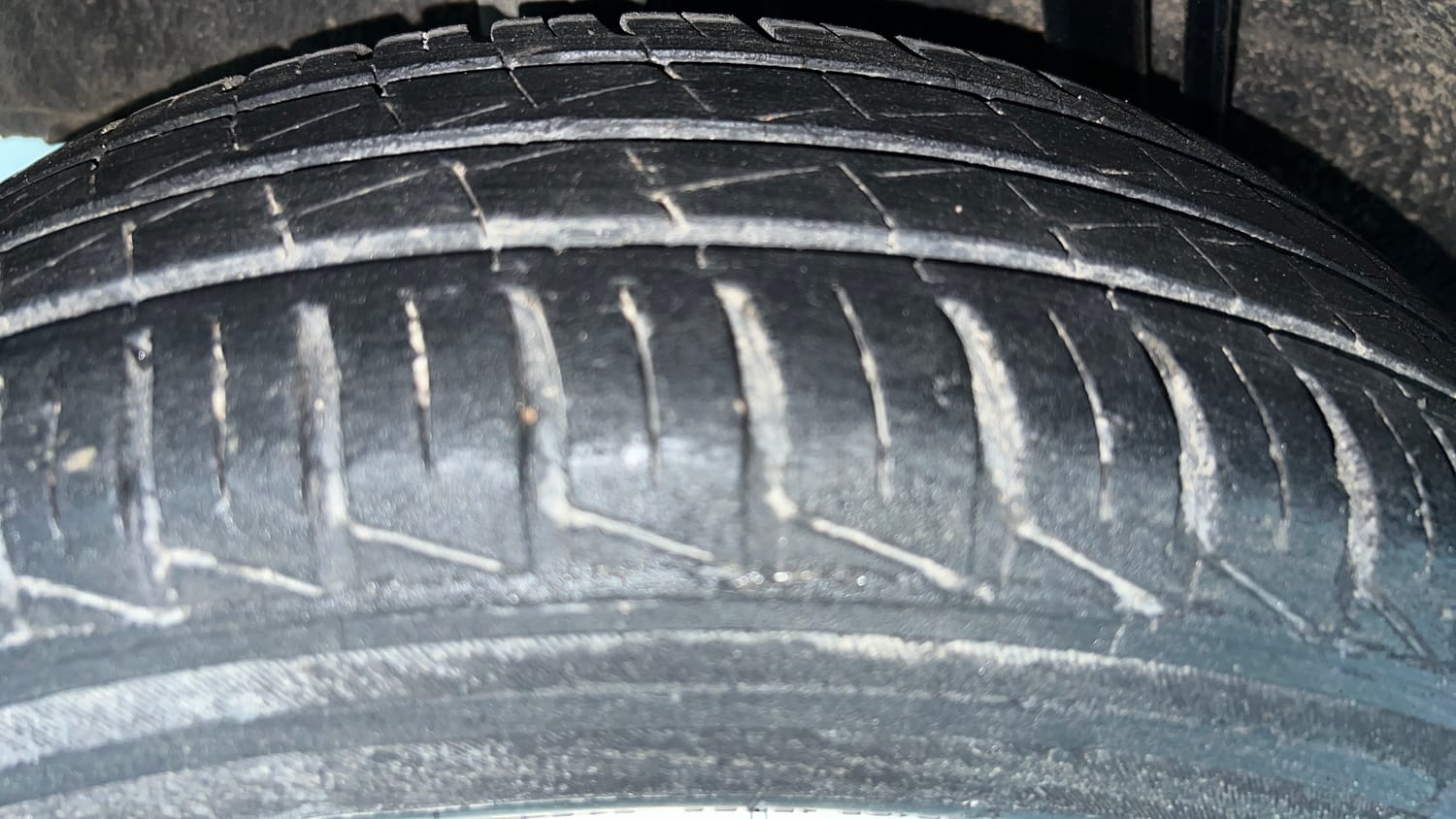Used 2021 Renault Kwid RXL 1.0 MT Petrol Manual tyres RIGHT REAR TYRE TREAD VIEW
