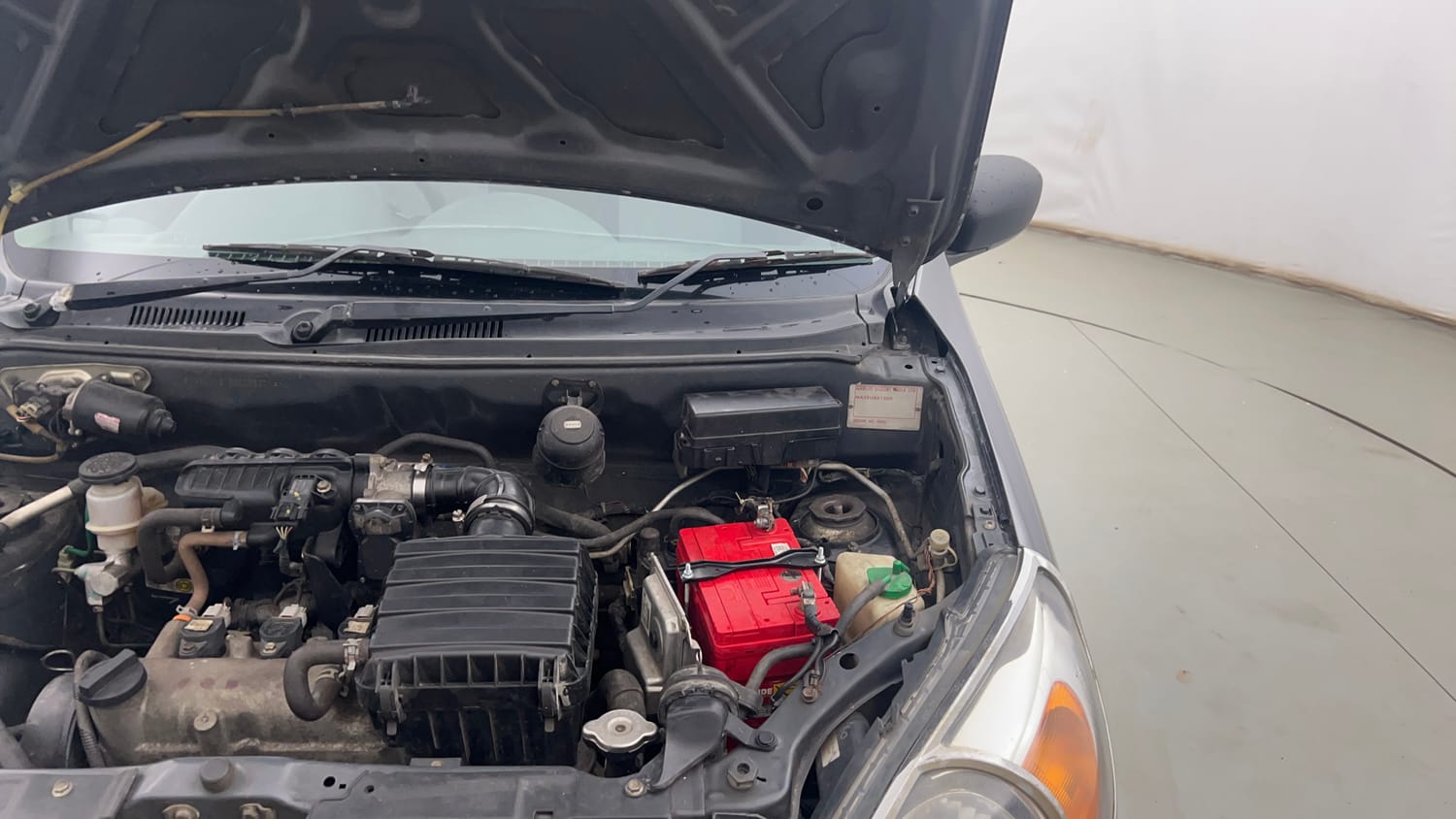 Used 2019 Maruti Suzuki Alto 800 VXi (O) Petrol Manual engine ENGINE LEFT SIDE HINGE & APRON VIEW