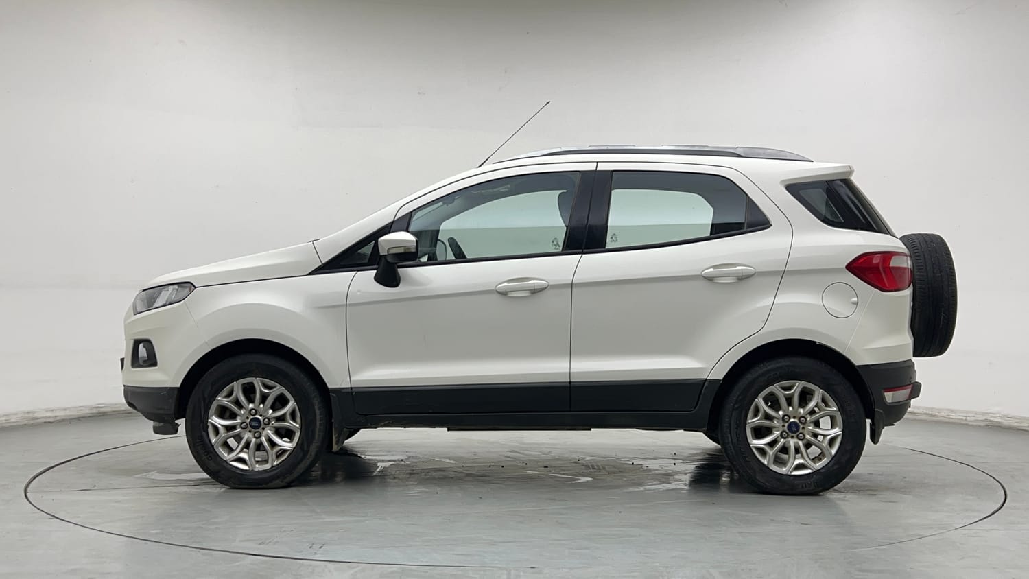 Used 2014 Ford EcoSport Titanium 1.5 Ti-VCT Petrol Manual exterior LEFT SIDE VIEW