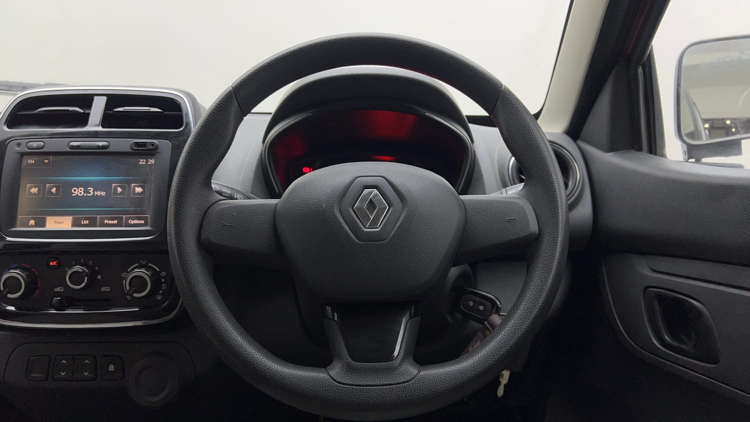 Used 2016 Renault Kwid RXT Petrol Manual interior STEERING VIEW