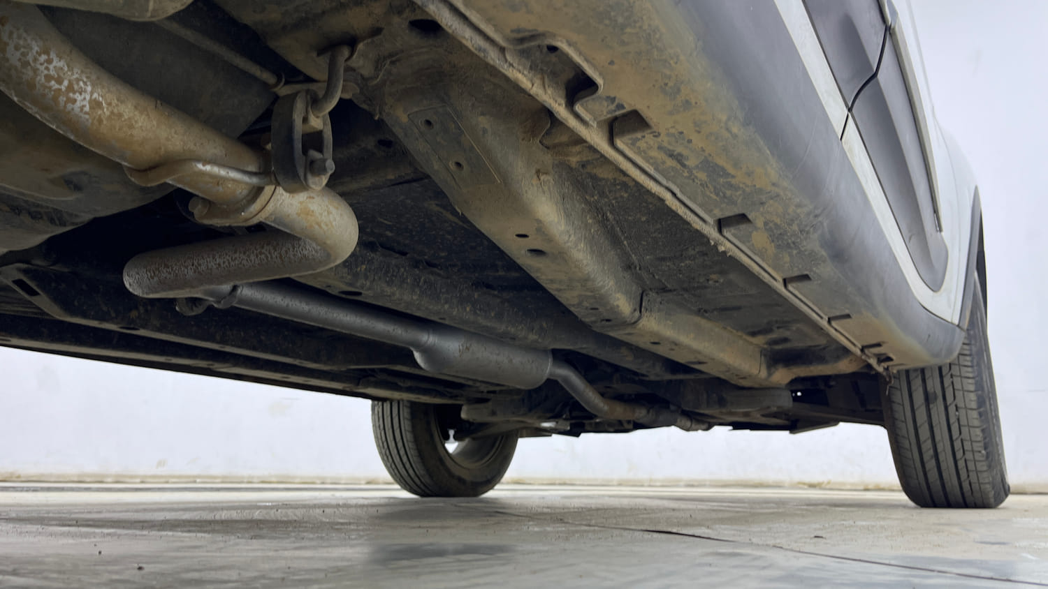 Used 2023 Tata Nexon XZA Plus Petrol Automatic extra REAR RIGHT UNDERBODY VIEW