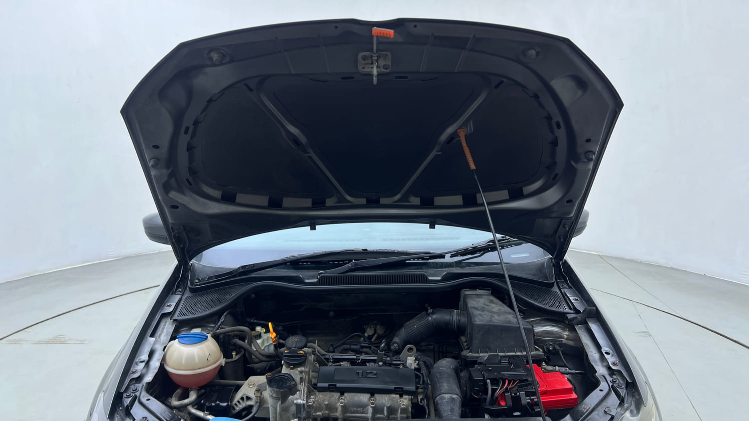 Used 2013 Volkswagen Polo Highline1.2L (P) Petrol Manual engine ENGINE & BONNET OPEN FRONT VIEW