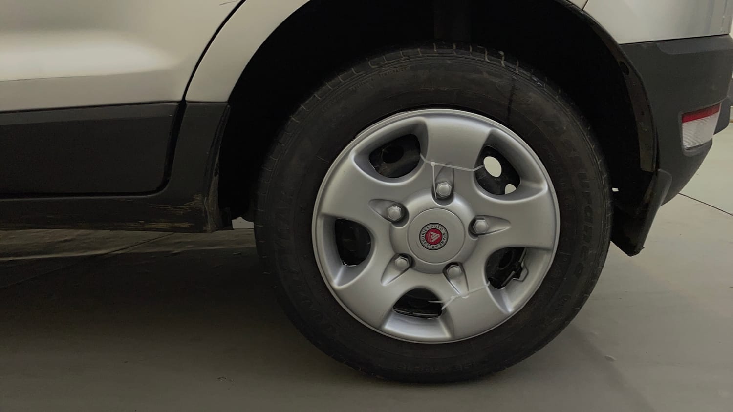 Used 2015 Ford EcoSport Trend 1.5 Ti-VCT Petrol Manual tyres LEFT REAR TYRE RIM VIEW